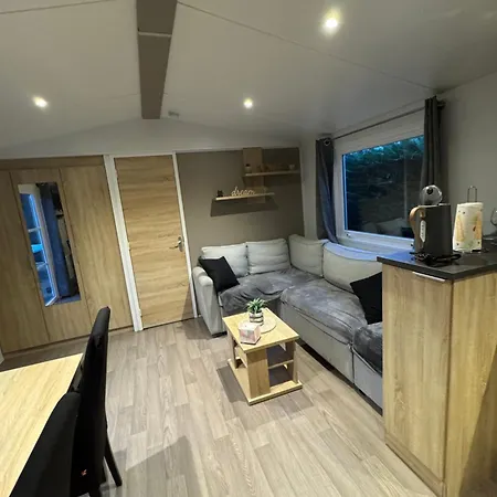 مكان تخييم Mobilhome A La Palmyre Aux Charmettes *