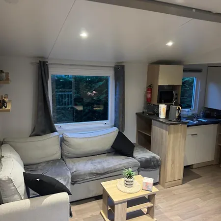 مكان تخييم Mobilhome A La Palmyre Aux Charmettes *