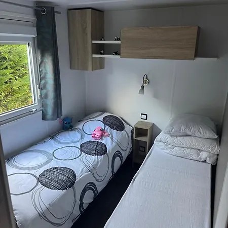 Mobilhome A La Palmyre Aux Charmettes