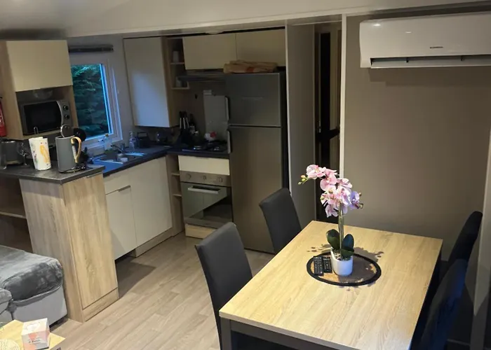 Κάμπινγκ Mobilhome A La Palmyre Aux Charmettes Les Mathes